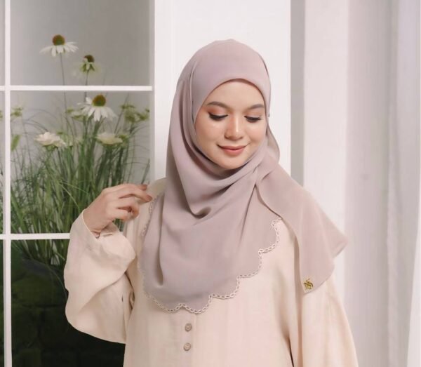 BAWAL SHAWL JELITA - SOFT LATTE